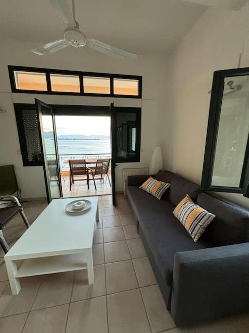 Appartement Avec Vue Aegina Екстер'єр фото